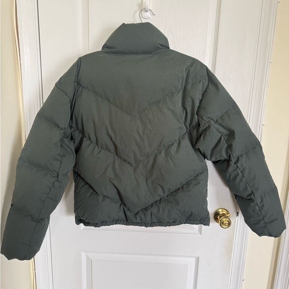 Aritzia Wilfred The Cloud Puff Jacket in Green - Picture 5 of 9